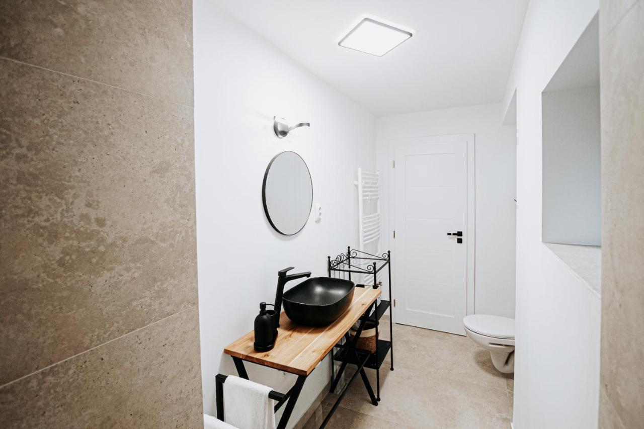 Appartamento Authentic Old Town Retreat Sibiu Esterno foto