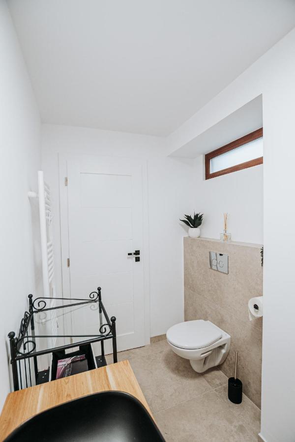 Appartamento Authentic Old Town Retreat Sibiu Esterno foto