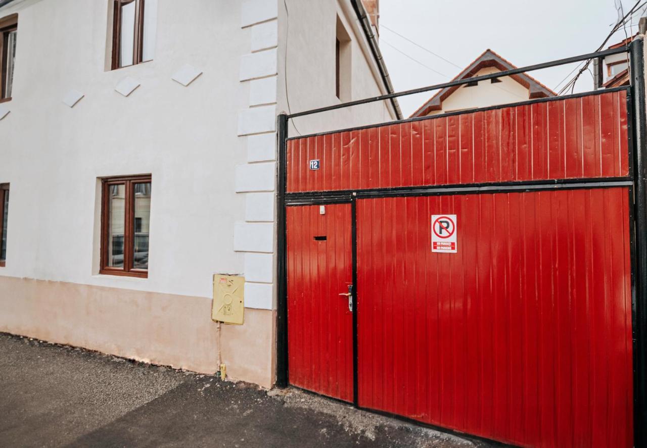 Appartamento Authentic Old Town Retreat Sibiu Esterno foto