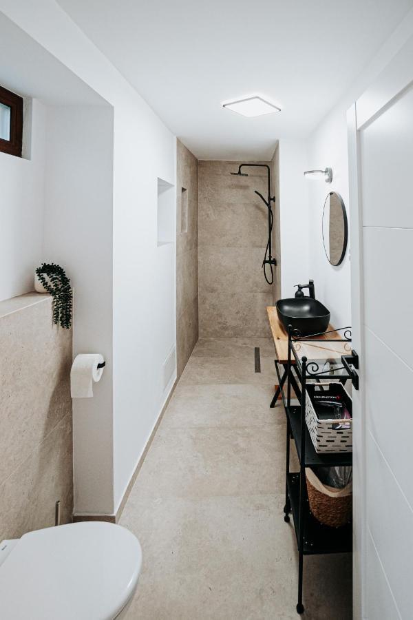Appartamento Authentic Old Town Retreat Sibiu Esterno foto